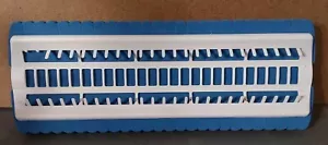 Filo punto croce filo filo filo ago 25 portaspazio organizer mai usato blu bianco - Foto 1 di 3