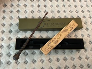 Wizarding World of Harry Potter INT Willow 5 Olivander's Interactive Wand - USED - Picture 1 of 2