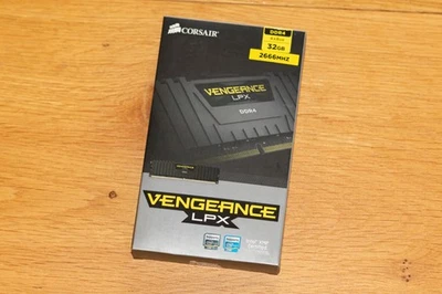 Corsair Vengeance LPX - DDR4-2666 RAM - 4x8GB (32GB) Set - CMK32GX4M4A2666C16 - Bild 1 von 4