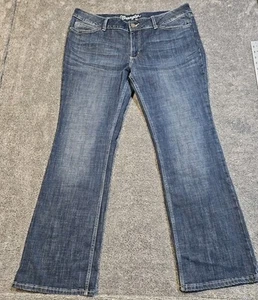 Women’s Wrangler Boot Cut Blue Jeans Size 17 x 32 Medium Wash Cowgirl Rodeo - Picture 1 of 10