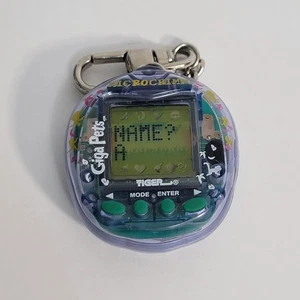 De colección 1997 Micro Chimpancé Microchimp Giga Mascotas Gigapets Probado Baterías Nuevas - Imagen 1 de 3