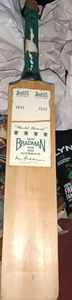 Very Rare Brett Lee Jennifer Hawking's signed Mini Bradman Museum Bat - Picture 1 of 4