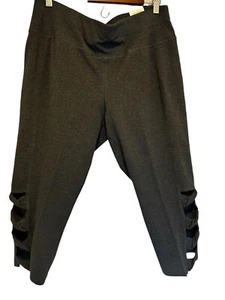 NWT B Active Capri Side Ladder Cut Out Leggings Grey 18/20 - Picture 1 of 18