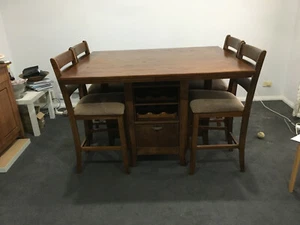 Wood Table/Breakfast Bar/Drinks Bar 1.12m x 1.37m Brown, good condition, can KD - Picture 1 of 10