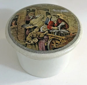 Vintage English Fishmonger Fishbarrow Prattware Lid Includes Pot Base - Picture 1 of 7