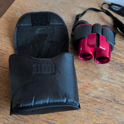 Vixen Arena Sports Red Binoculars with Carry Strap Compact Lightweight - Image 1 of 4