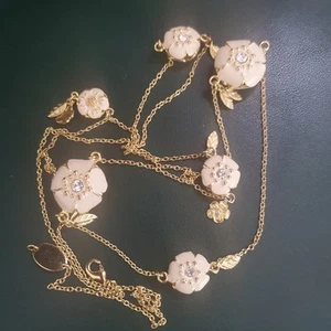 Spartina 449 Flower Long Necklace Cream Enamel Gold Plate 3 Dimensional Pouch - Picture 1 of 9
