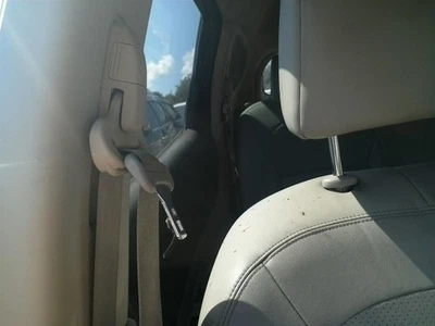 Cinturón de seguridad cubo delantero VIN J 1er dígito construido en Japón se adapta 08-15 ROGUE 314298 Foto 1 de 4