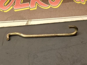 E34 Trunk Lock Actuator Connection Rod 51241946130 - Picture 1 of 2
