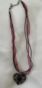 Collana cuore vetro viola ciondolo fiore viola con corda e nastro viola - Foto 1 di 3