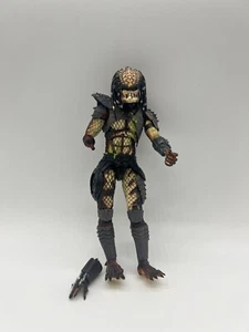 NECA Fodder Battle Damaged City Hunter Actionfigur  - Bild 1 von 15