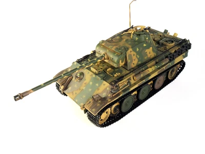 21st Century Toys - Motorworks - Panther Camo Heavy Tank,  WWII German 1:32 - Image 1 of 4