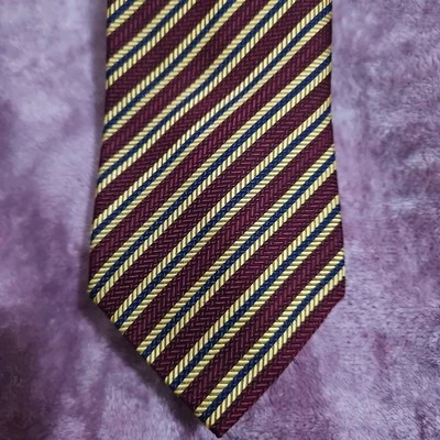 GUCCI Tie Mens Maroon, Gold And Blue Striped Textured Pattern 100% Silk 57" 3.5" - Image 1 of 4