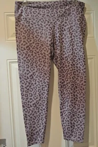 Women's 3x Gray and black Cheetah Leggings - Picture 1 of 2