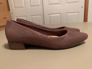 Easy Spirit Snake Print Low Heel Pumps 9 1/2 M NWOB - Picture 1 of 3