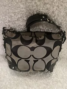 Bolso de hombro Coach Signature Carly Hobo negro gris lona latón 12871 - Imagen 1 de 11