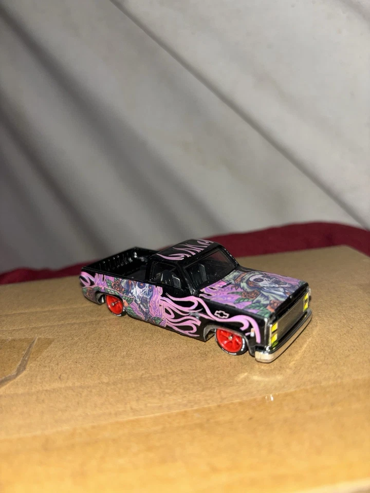 hot wheels 83 chevy silverado personalizado  Foto 1 de 4