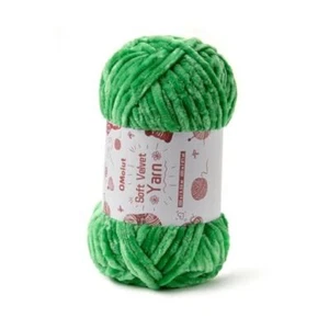 100g Fluffy Velvet Chenille Yarn for Crocheting and Knitting, Christmas Green - Picture 1 of 6