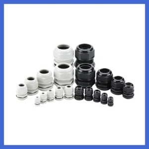 100 pz ghiandole per cavi in nylon (struttura unita) PG - Foto 1 di 23