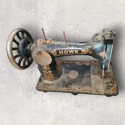 Ancienne Machine A Coudre HOWE à Restaurer  - Photo 1/4