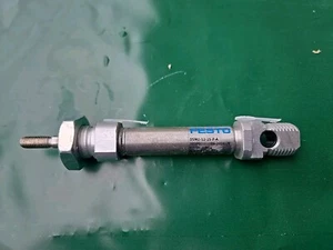 Festo-DSNU 12-25-p-a Cylinder 19190 FESTO CYLINDER NEW  - Picture 1 of 4