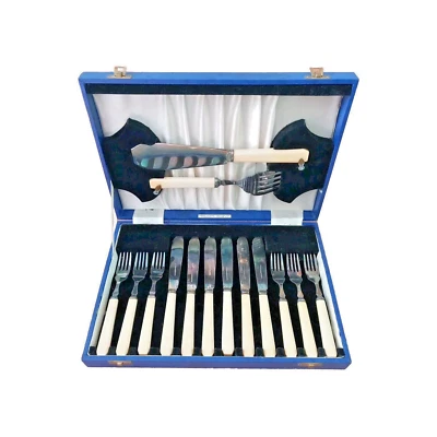 Juego de cubiertos antiguos Robert Stewart chapados en plata con caja y etiqueta Foto 1 de 4