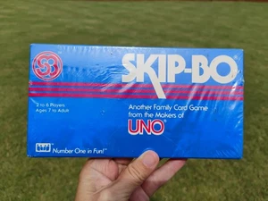 Gioco di carte da gioco famiglia UNO Skip-Bo vintage 1982 162 carte scatola originale sigillata - Foto 1 di 4