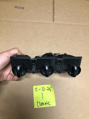 2000-2006 Toyota Tundra Manual Heater Ac Climate Control Temperature - Image 1 of 4