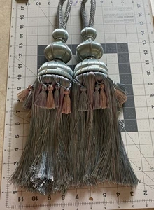 curtain tie backs  - Picture 1 of 6