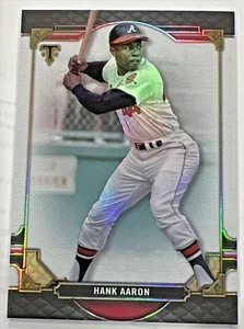 Hank Aaron 2022 Topps Dreifachfäden Atlanta Braves HOF - Bild 1 von 4