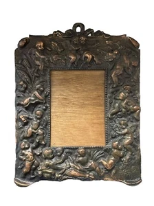 ANTIKER TISCHBILDERRAHMEN CHERUB ENGEL VERZIERT BRONZE 8,5" X 10" - Bild 1 von 4