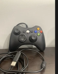 YAEYE Wired Xbox 360 Controller Compatible With Xbox 360 PC Windows 7,8,10,11 - Picture 1 of 2