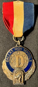 Vintage DALLAS HIGH SCHOOL 1970 Swimming Girls 11AAAA 300 Yds Award MEDAL - Picture 1 of 5