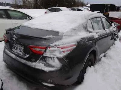 Used Rear Spoiler fits: 2018 Toyota Camry Rear Grade A - Изображение 1 из 4