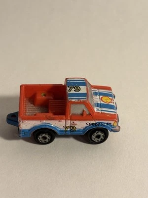 1989 Galoob Micro Machines 贝壳标志红色 Datsun 越野皮卡车罕见 — 第 1/4 张图片