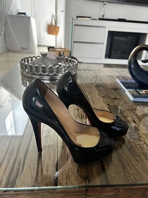 CHRISTIAN LOUBOUTIN Black Patent Leather Very Privé 120 Peep-Toe 38 - Image 1 of 4