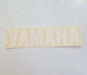 1 x Yamaha Schriftzug weiß 2,3 x 9,5 cm OVP neu Y3 - Bild 1 von 1