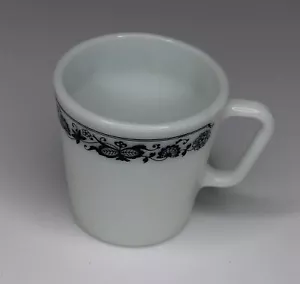 Vintage Pyrex Coffee Mug Blue Onion Pattern - 1970s - Picture 1 of 5