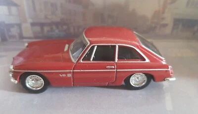 MG B GT V8 VOITURE MINIATURE MARQUE DINKY BY MATCHBOX ECH 1/43 COLLECTION - Photo 1/4
