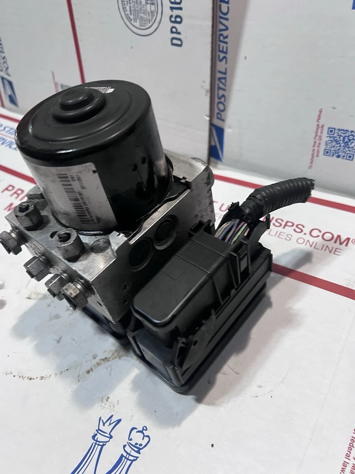 11-2014 FORD EDGE LINCOLN MKX ABS Pump Assembly ANTI-LOCK MODULE CT43-2C405-AB B - Image 1 of 4