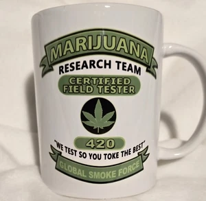 Marihuana "2" Kaffeetassen. 2 TASSEN - Bild 1 von 2