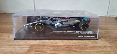 MINICHAMPS /F1 2022 MERCEDES AMG W13 E PER LEWIS HAMILTON - 1/43 SCALE MODEL CAR - Image 1 of 4