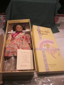 "CASSANDRA" Afroamerikanische Biskuit-Musikpuppe 19 Zoll von Victoria Ashlea - Bild 1 von 8