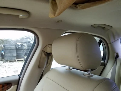 2004-2005-2006-2007 JAGUAR XJ8 XJ8L FRONT SEAT HEADREST SEL - Image 1 of 2