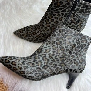 Preston & York Dolores Booties Calf Hair Blue Leopard  size 6M - Picture 1 of 7