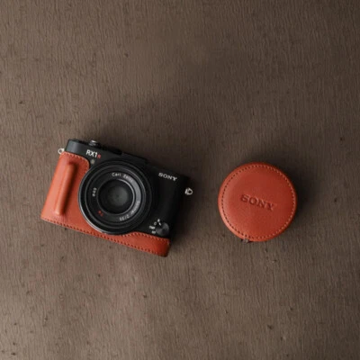 Real Leather Camera Bag Case Cover Protect Strap Belt for Sony RX1 RX1R RX1R2 - Image 1 of 4