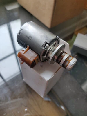 Válvula solenoide PC ACDelco 24248892 OEM Cadillac control de presión de transmisión Foto 1 de 2