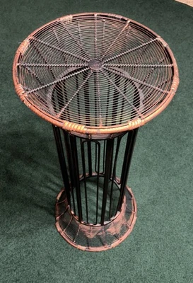 VNT Soporte de Metal para Plantas de Hierro Forjado Soporte para Flores de Pie Pre-amado MCM Foto 1 de 4