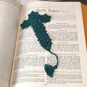 Crochet Cross Bookmark Green 8.5" Lovingly Handmade in the USA - Picture 1 of 5
