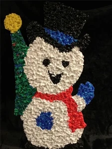 WEIHNACHTEN SCHNEEMANN geschmolzen Kunststoff Popcorn CHIPS NEU MIT ETIKETT DEKORATION SAMMLERSTÜCK TÜR - Bild 1 von 7